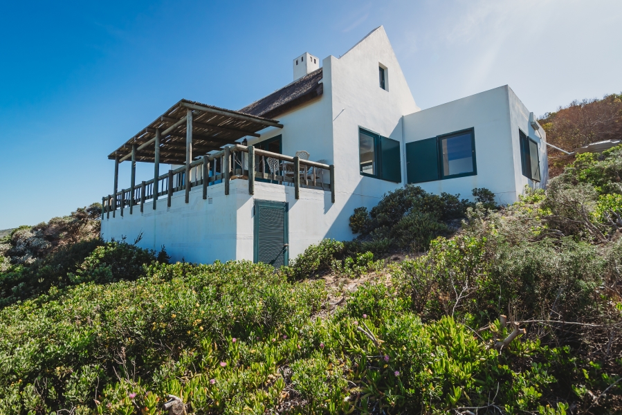 4 Bedroom Property for Sale in Fynbosstrand Western Cape